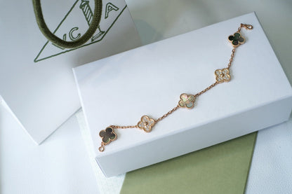 [Ornora Jewelry] CLOVER 5 MOTIF GRAY MOP BRACELET COLLECTION