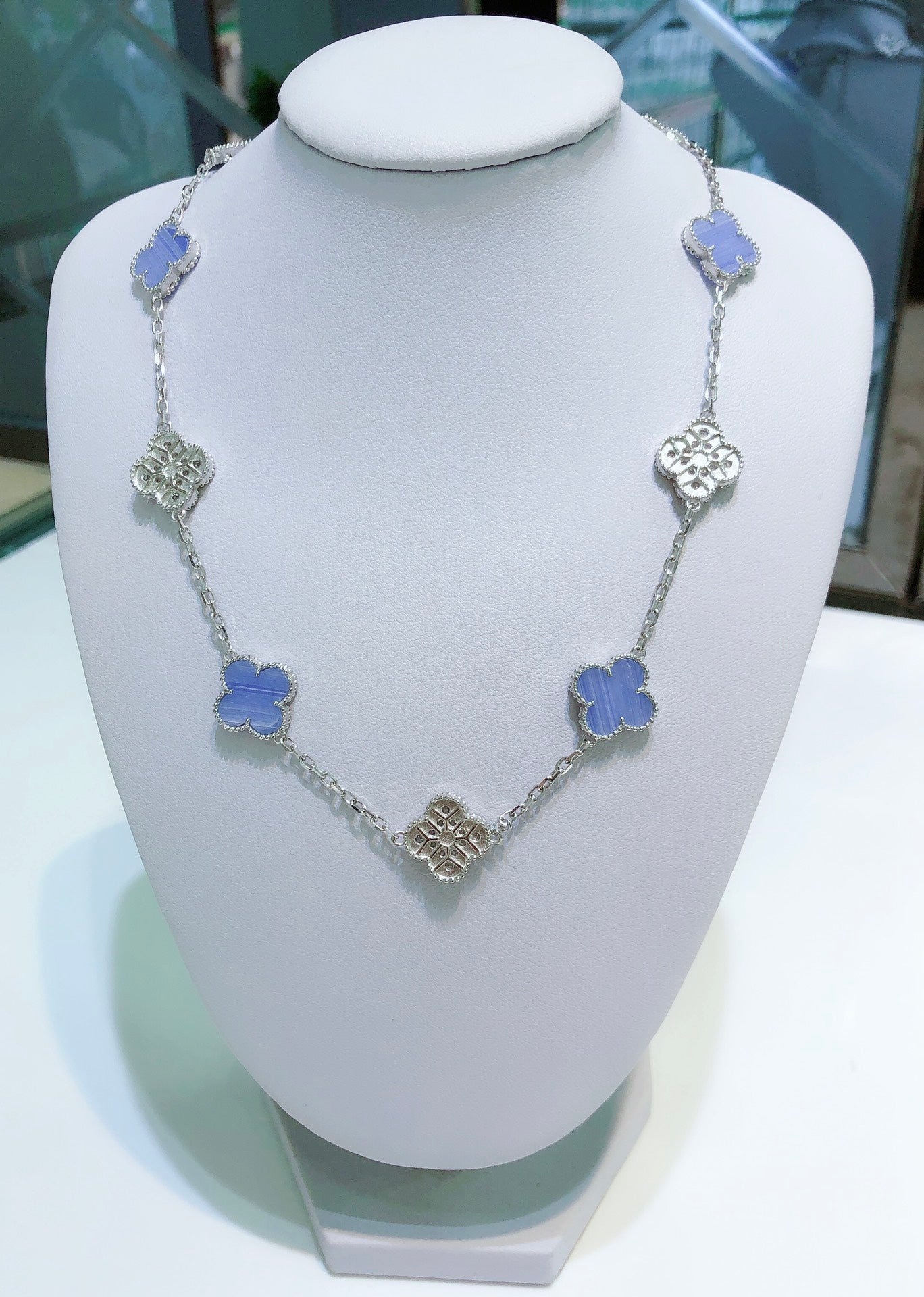 [Ornora Jewelry]CLOVER 10 MOTIFS CHALCEDONY DIAMONDS SILVER NECKLACE