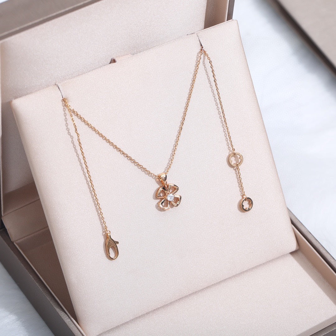 [Ornora Jewelry]FIOREVER NECKLACE DIAMOND CENTER