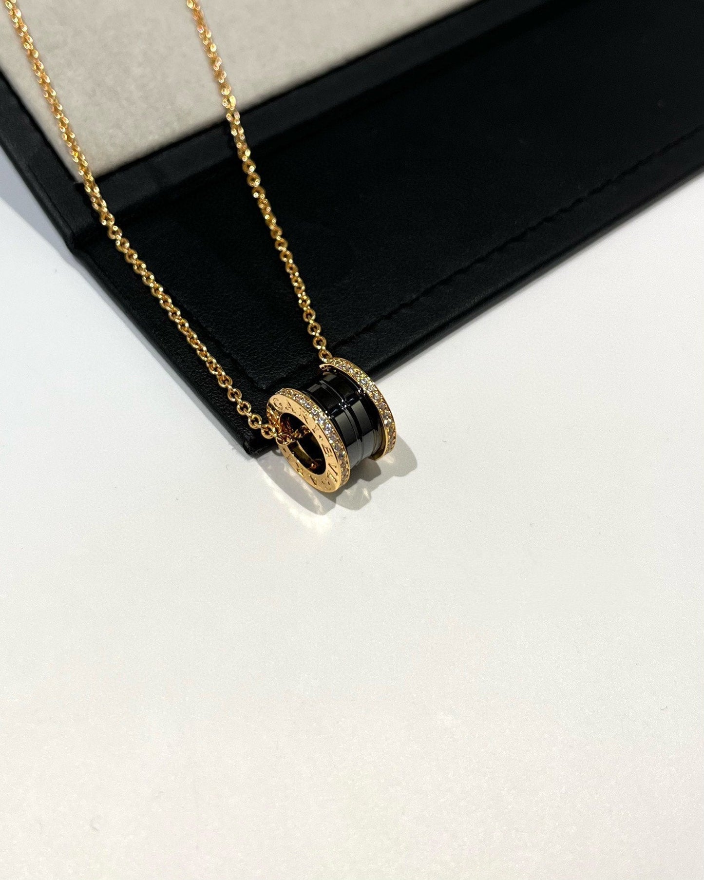 [Ornora Jewelry]ZERO 1 BLACK CERAMIC DIAMOND PINK GOLD NECKLACE