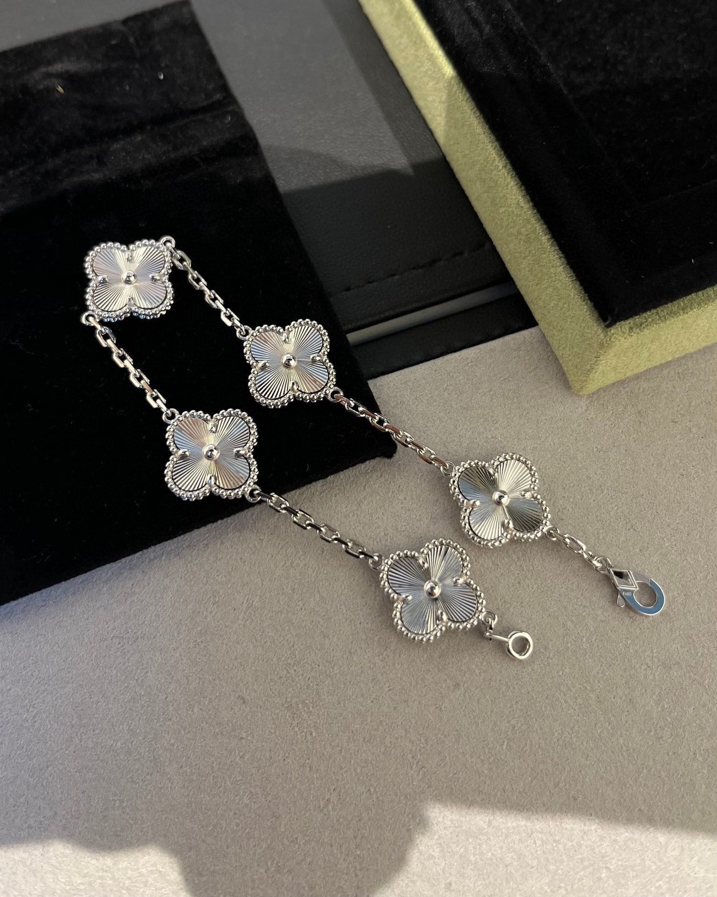 [Ornora Jewelry] CLOVER 5 MOTIF LASER BRACELET COLLECTION